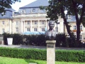 Bayreuth - Opernhaus - Friederike-Denkmal.JPG
