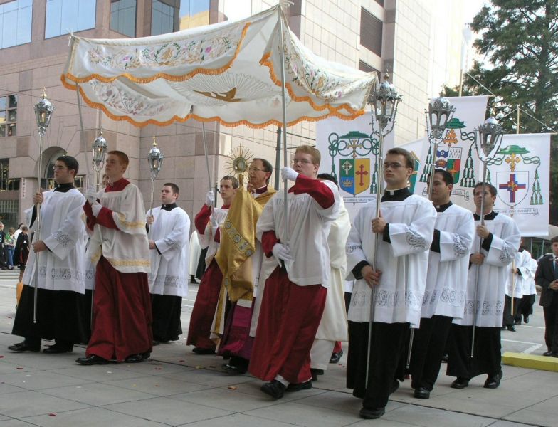 Datei:Eucharistische Prozession.jpg